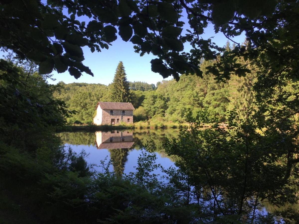 Le Moulin De La Farge B&B Saint-Moreil Exterior foto